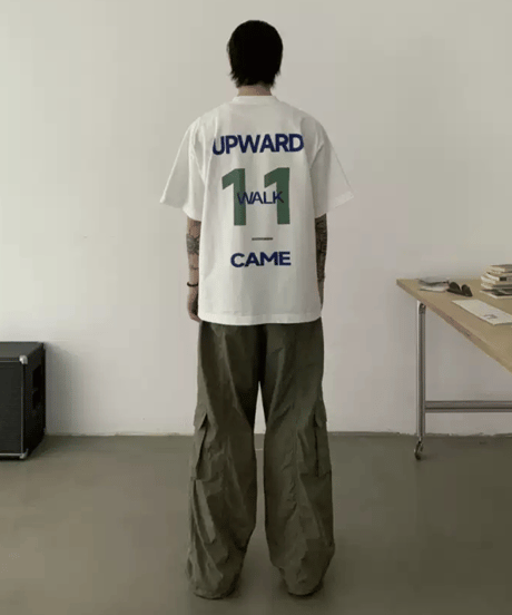 UPWARD WALK Oversized Graphic T-Shirt / 2COLORS