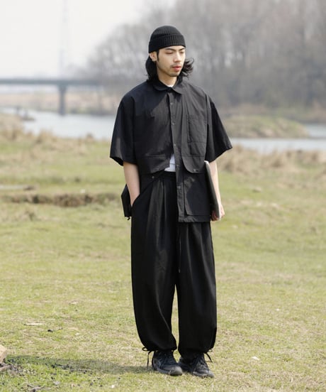 LOOSE LAPEL MULTI-POCKET SHIRT / 2COLORS