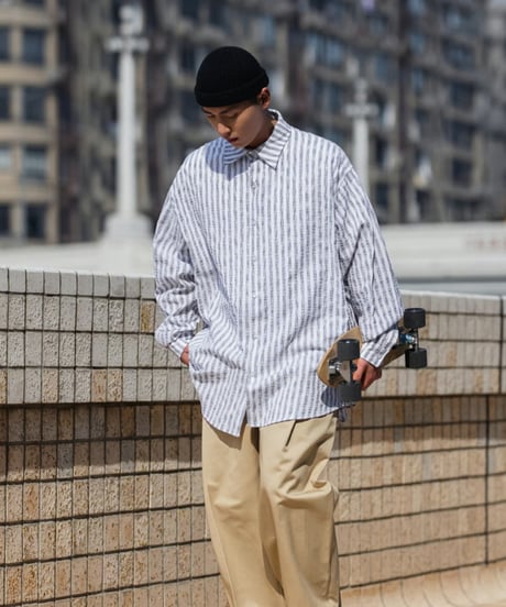 SEERSUCKER OFF-SHOULDER SHIRT / 2COLORS