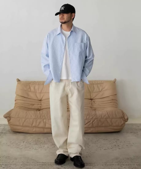 Wide-Silhouette Blue Striped Shirt