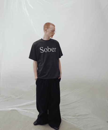 Sober Typography Relax Fit T-shirt / 2color