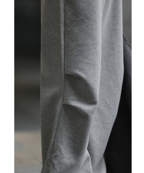Loose Straight Knee Pleats Sweatpants