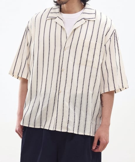 Arrow Stripe Open Collar Wide Shirt