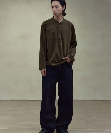 Minimalist Long-Sleeve Top / 2color