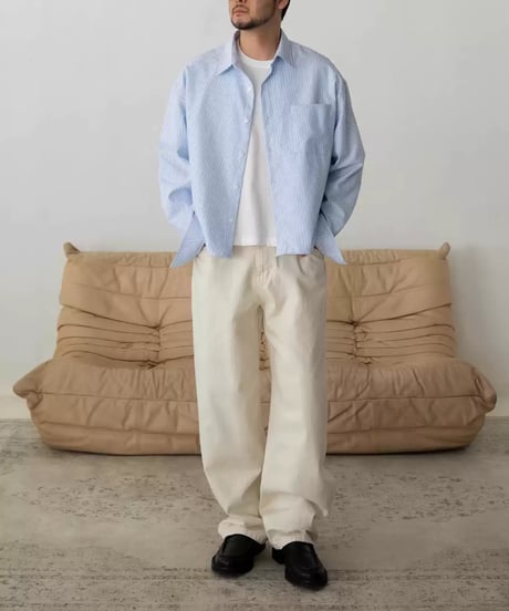 Wide-Silhouette Blue Striped Shirt