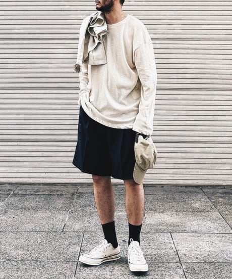 Relaxed Wide Pleated Shorts  / 2color