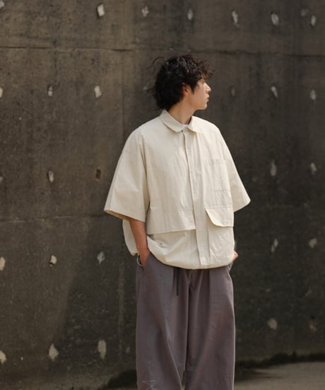 LOOSE LAPEL MULTI-POCKET SHIRT / 2COLORS