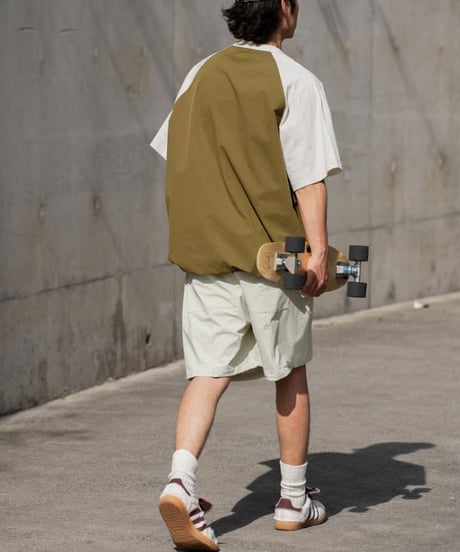 Bi-Material Raglan Wide Form T-shirt / 2colors