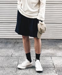 Relaxed Wide Pleated Shorts  / 2color