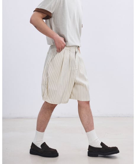 Clean Stripe Easy Short Pants