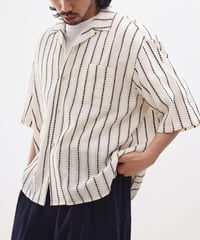 Arrow Stripe Open Collar Wide Shirt