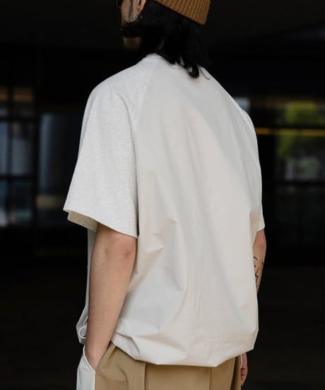 Bi-Material Raglan Wide Form T-shirt / 2colors