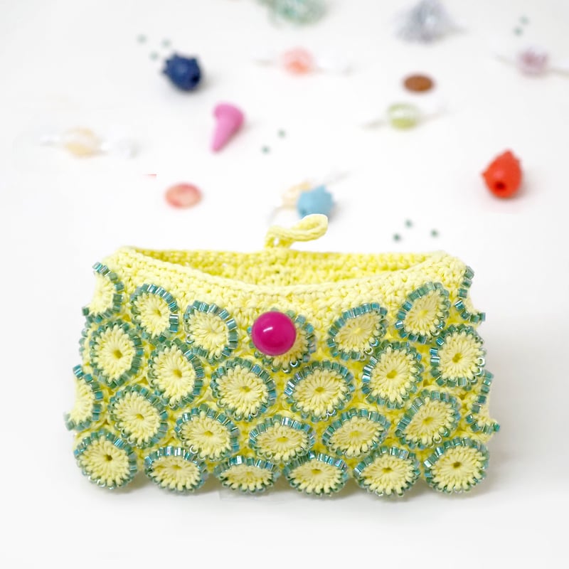 ビーズクロッシェのミニポーチ | アヴリル吉祥寺｜糸、毛糸の専門店