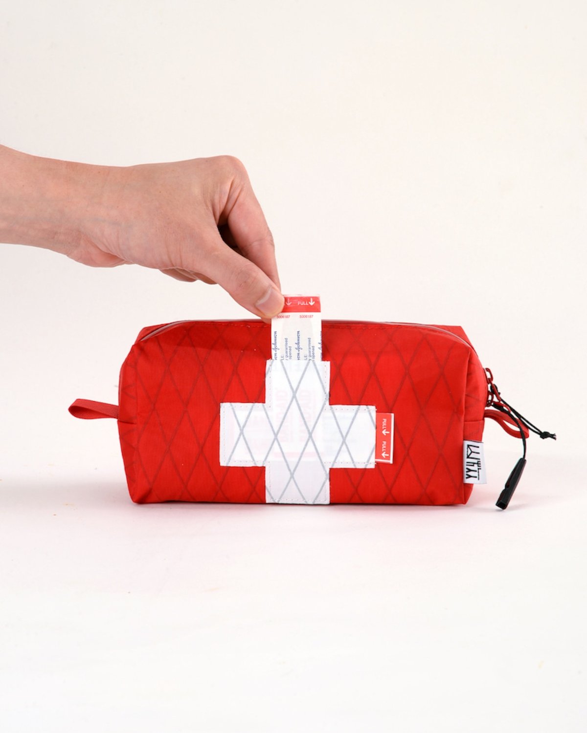 山旅 YAMATABI / X-PAC製ファーストエイドキットポーチ｜X-PAC First