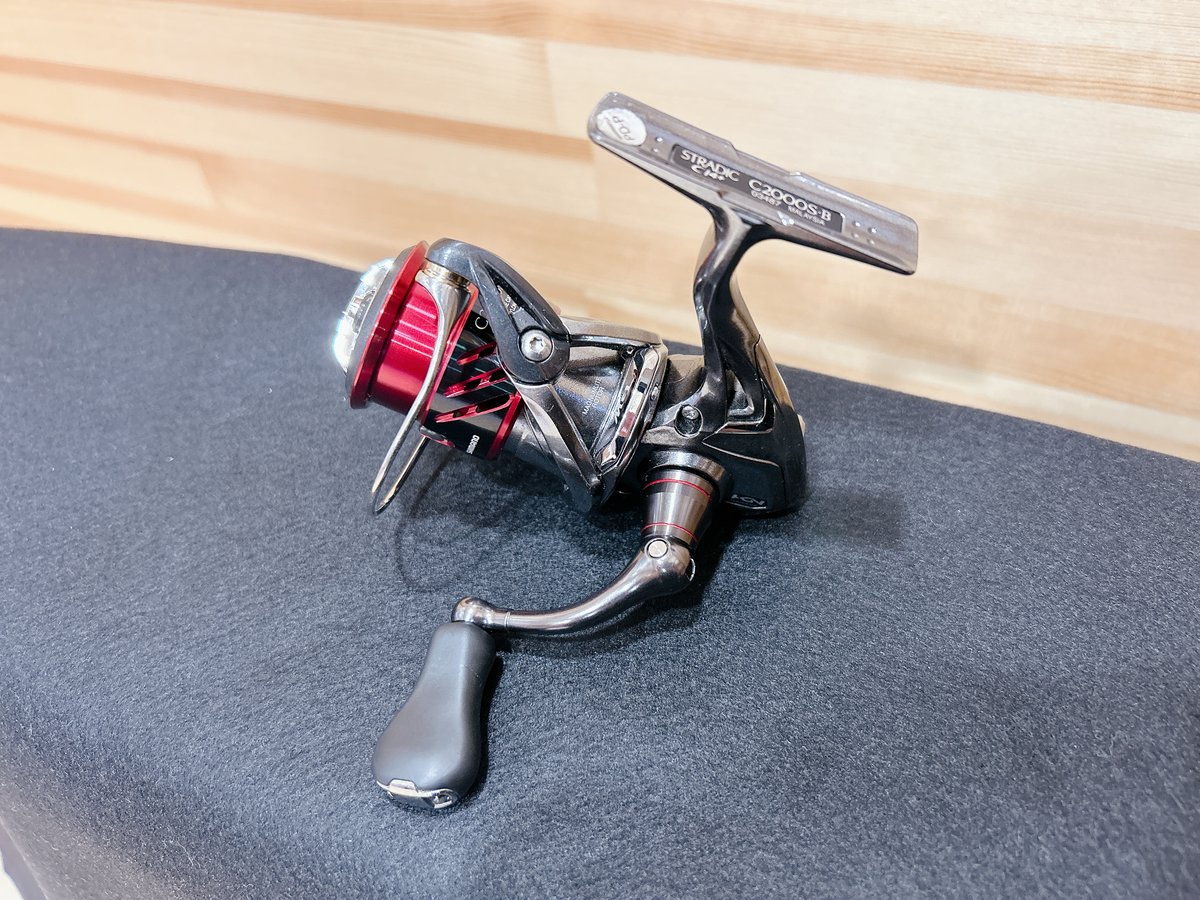 美品中古リール】 ◉Shimano ☆ '16 ストラディック CI4+ C2000S