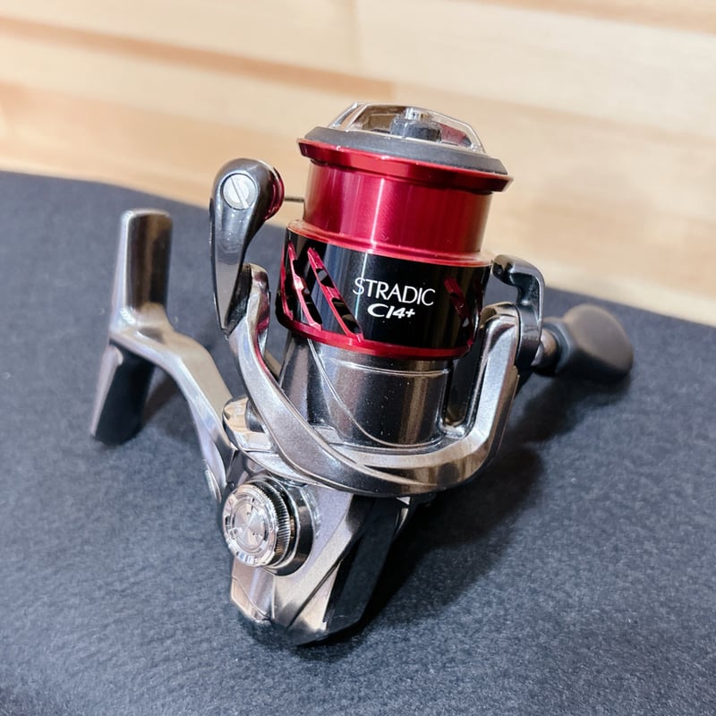 美品中古リール】 ◉Shimano ☆ '16 ストラディック CI4+ C2000S