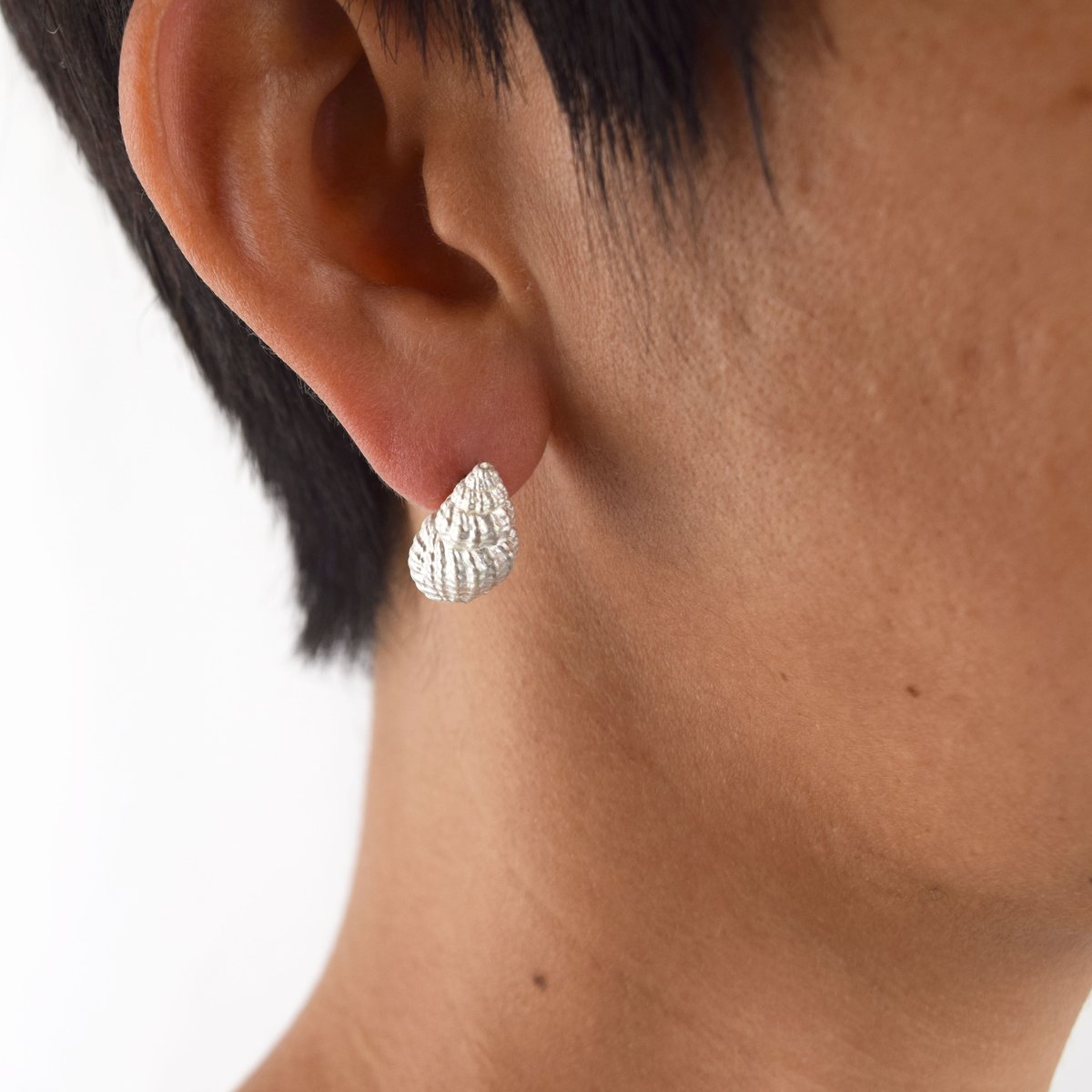 ポメころび◆希少✧ブルーオブシディアンピアス✧14kgf Petal ホワイトオパールイエローゴールドピアス | KAJITA