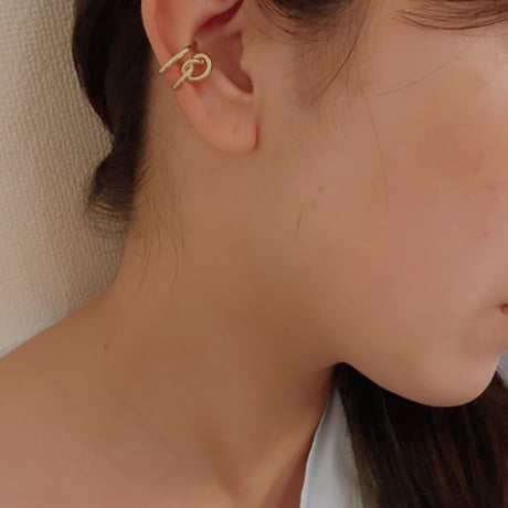 ツイストデザインイヤーカフ
