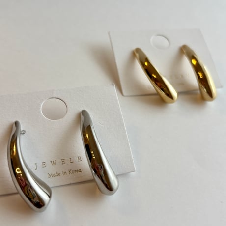 ドロップバー ピアス