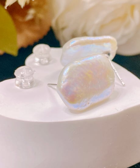 6046 バロック淡水パールピアス