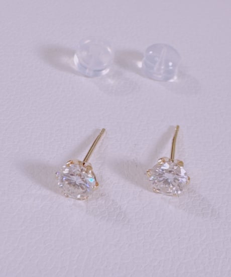 8848 K18YG 4.5mm 0.60ct モアサナイトダイヤモンドピアス