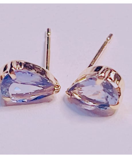 1636 K18YG 5X7 1.1ctゾイサイトピアス