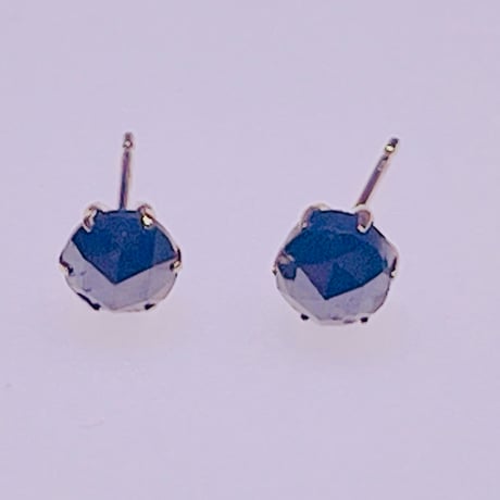 1415 K18YG 1.2ctブラックダイアモンドピアス