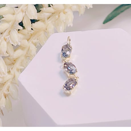 3630 K18YG 3X5 0.7ct スピネルペンダントトップ