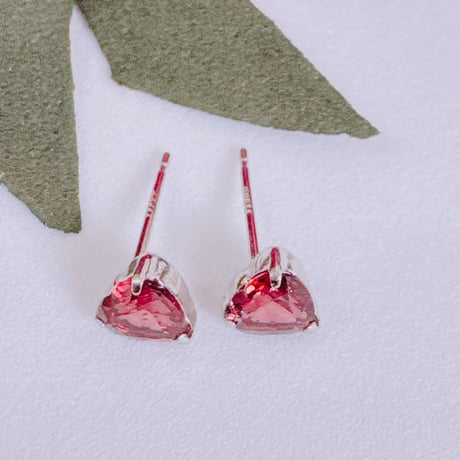 chibsuke様 6116 PT900 5mm 1.20ct ガーネットピアス