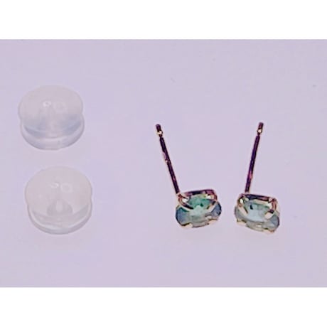 1436  天然エメラルドピアス　K18YG 3X4 0.3ct