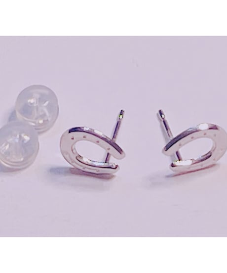 1572 PT 馬蹄ピアス