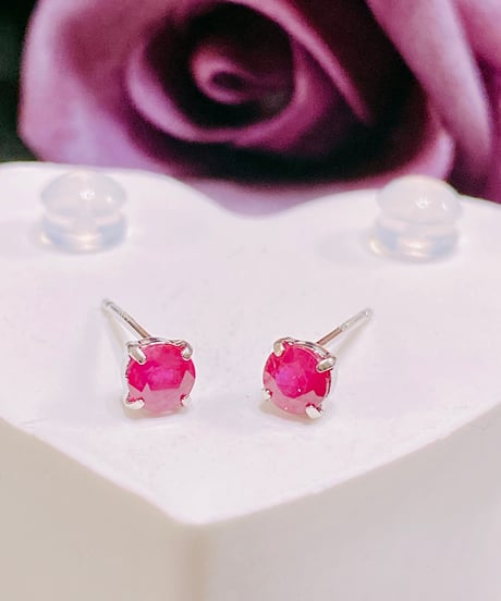 6504 PT900  0.50ct RUBY ピアス