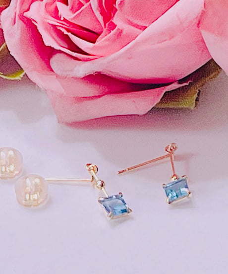 3527 ブルートパーズK18 ピアス