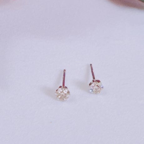 6129 PT900 ダイヤモンド0.08x2ctピアス