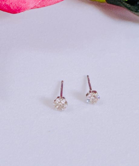 6129 PT900 ダイヤモンド0.08x2ctピアス
