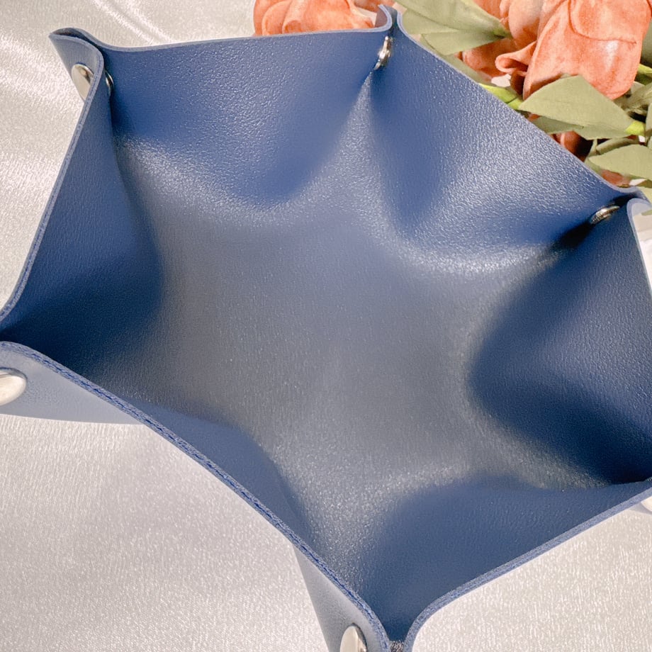 689b707fbc017d438c8ada18