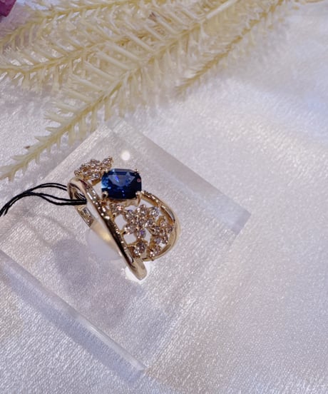 JGJE20004  K18YG S0.65ct/D0.30ctリング
