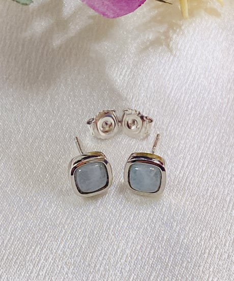 3557 アクアマリンピアス