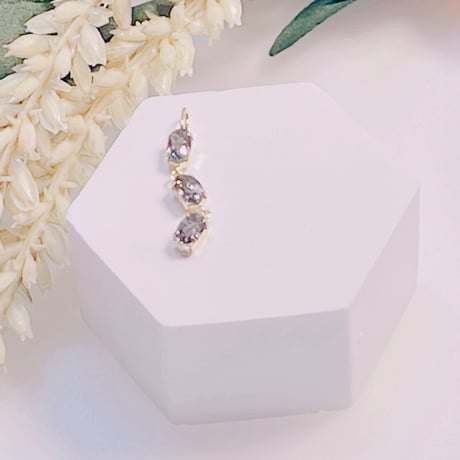3630 K18YG 3X5 0.7ct スピネルペンダントトップ