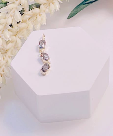 3630 K18YG 3X5 0.7ct スピネルペンダントトップ