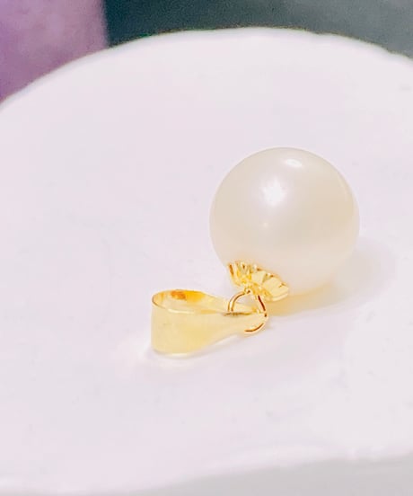 9029 K18YG 淡水ペンダントトップ