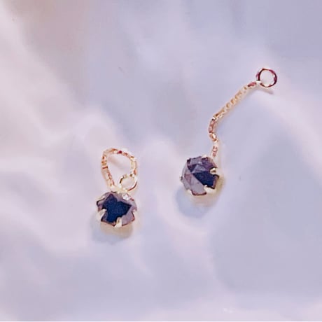 2524 K18YG 0.4ct ブラックダイアモンドたらりん2way