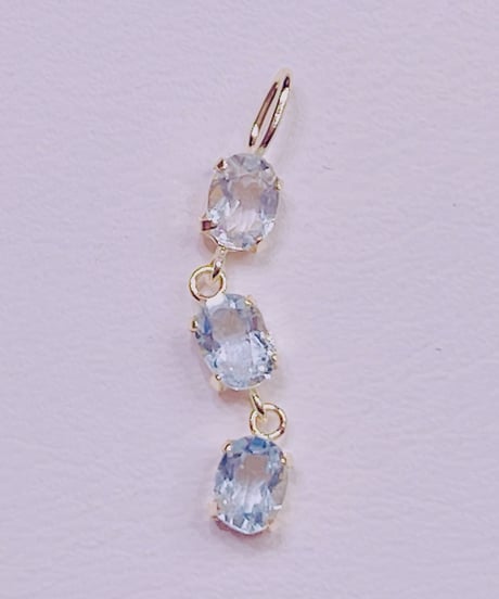 yoko様、めぐぞう様1326 K18YG 3X4 0.4ctアクアマリンペンダントトップ