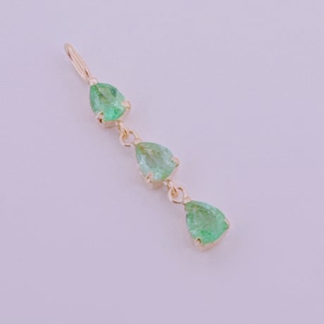 8852 K18YG 3x4 0.30ct Colombian Emerald 3連ペンダントトップ