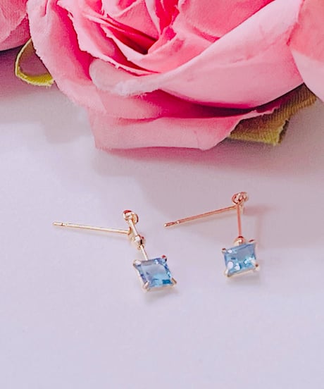 3527 ブルートパーズK18 ピアス