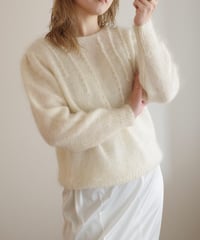 VTG jihoi shiny mohair shoulder puff knit top