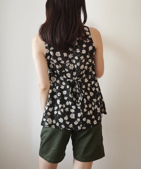 1990s BACK STAGE ditsy floral sleeveless top made in usa