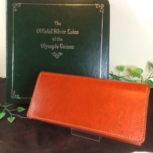 二つ折ミディアム財布　ルガトショルダー　すごい虎目 二つ折ミディアム財布ルガトショルダーすごい虎目