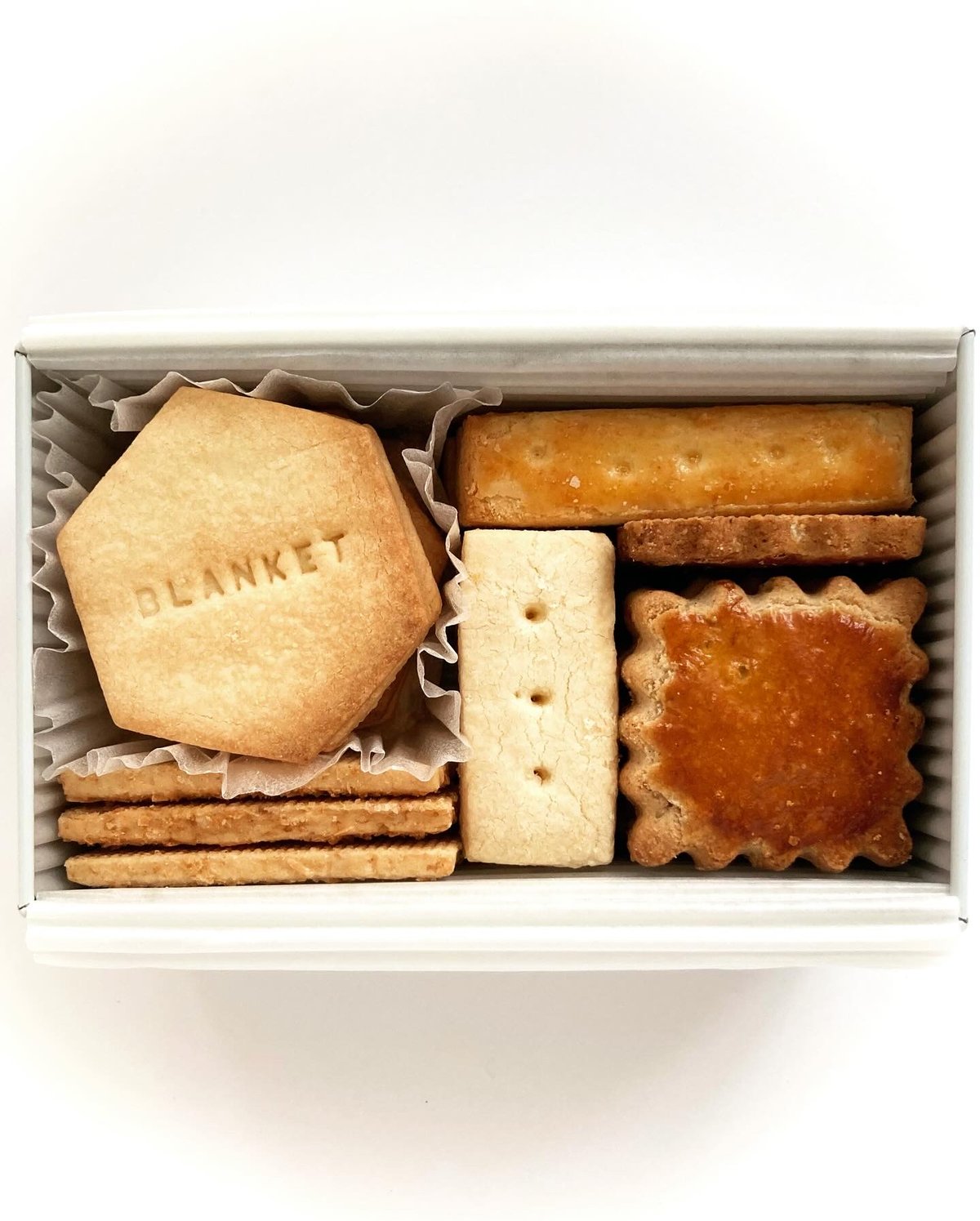 ARTS & SCIENCE アソートクッキー缶 4個セット prod_main-img_sakata24aw.jpg