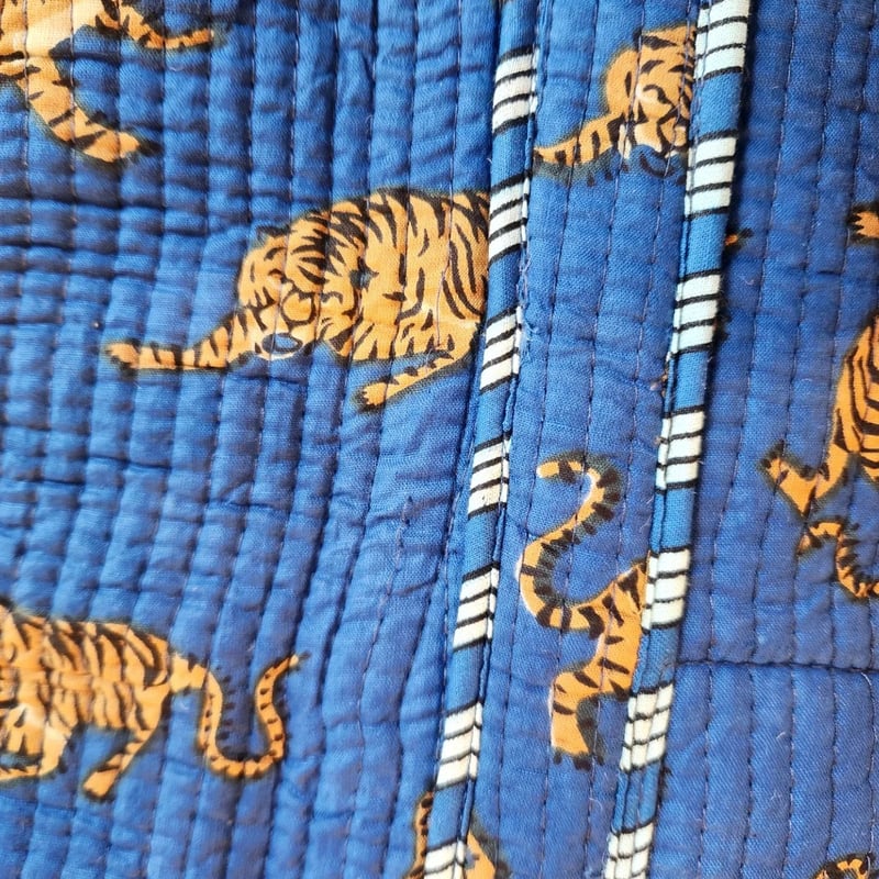 インド キルトバッグ タイガー 虎 キルティング トートバッグ プリント インド キルトバッグ タイガー 虎 キルティング トートバッグ